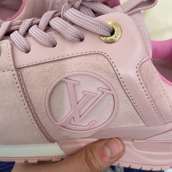 Brand new Louis Vuitton Runaway Sneaker size 37.5 - Picture 2 of 12